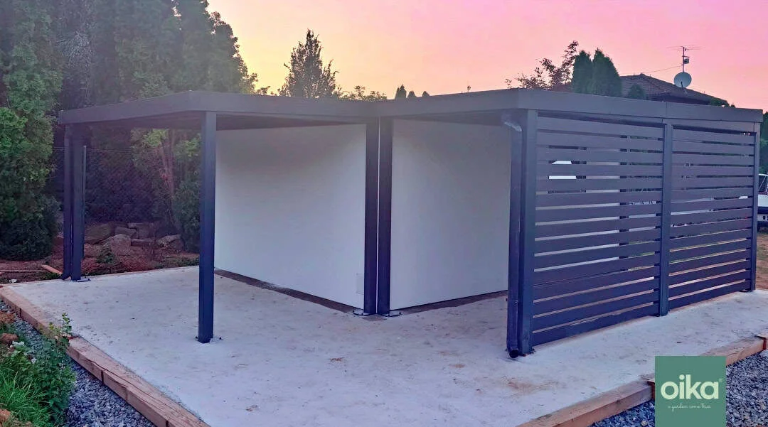 Dom s dvoma prístreškami 6 x 7 m