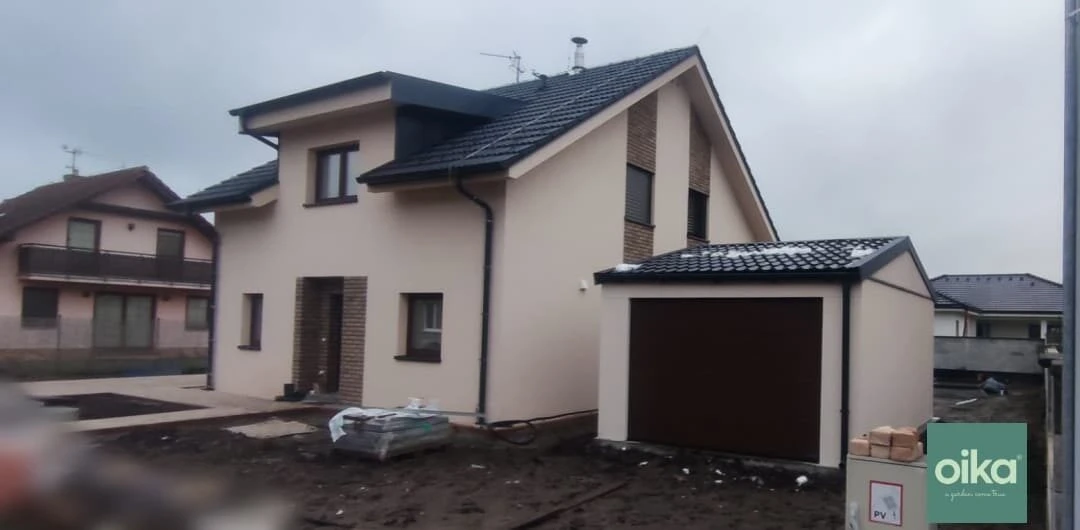 Garáž pro 1 auto se sedlovou střechou
